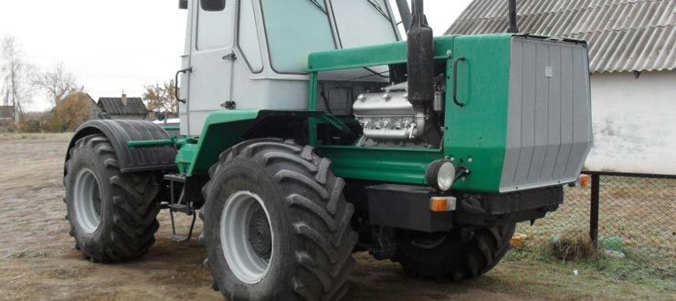 Трактор Т-150К внешне